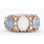HALLMARKED 9CT GOLD & OPAL DOUBLET THREE STONE RING