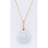 9CT GOLD & JADE PENDANT NECKLACE