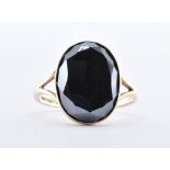 9CT GOLD & HEMATITE RING