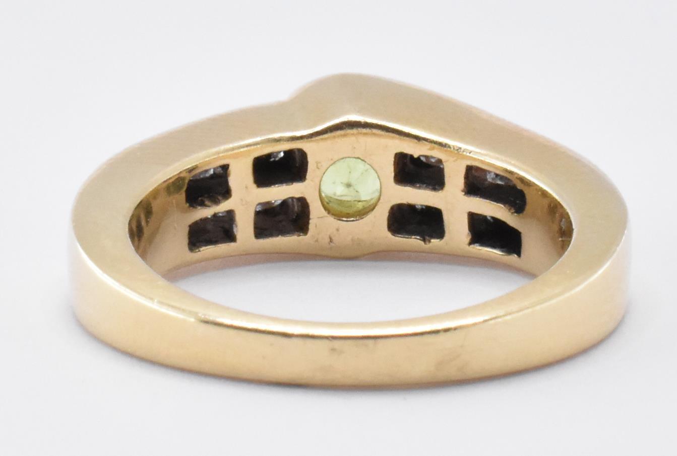 14CT GOLD PERIDOT & DIAMOND RING - Image 3 of 4