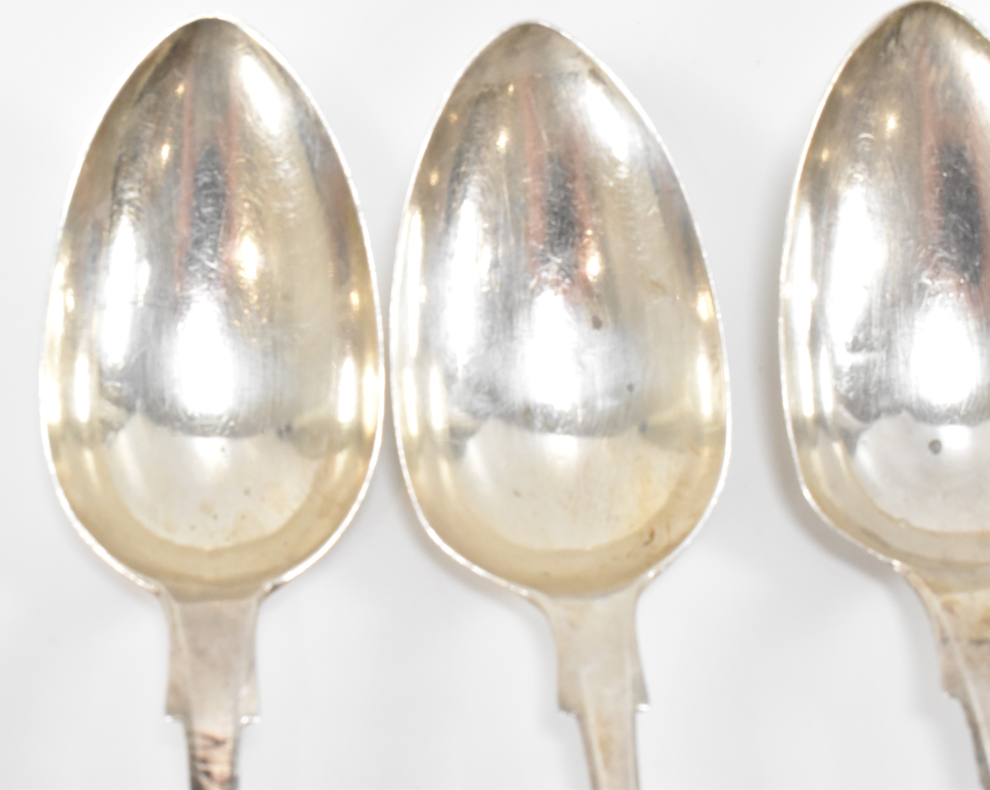 SIX VICTORIAN SILVER TEASPOONS - Image 4 of 6