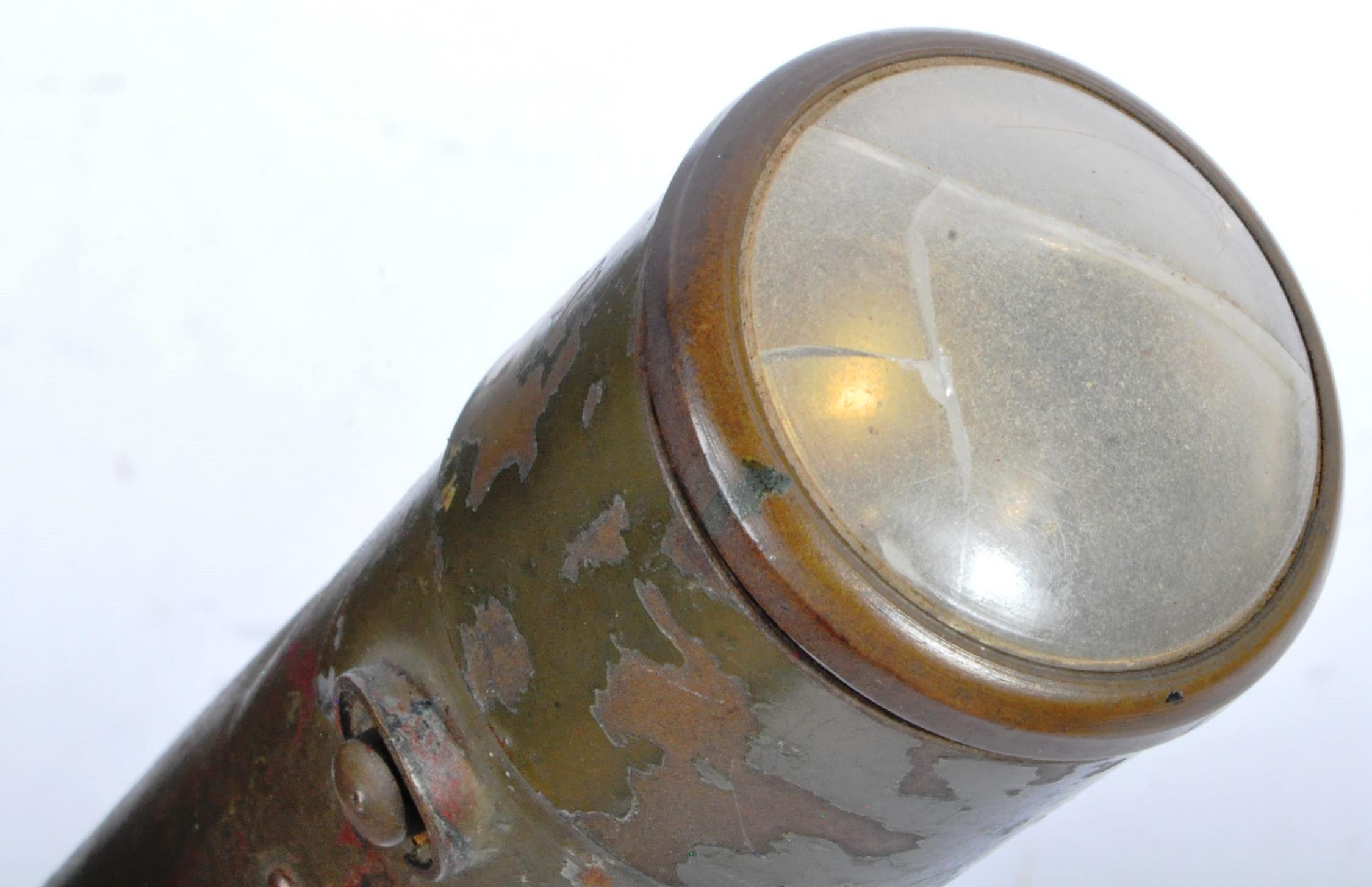 WWII SECOND WORLD WAR BRITISH MORSE CODE SIGNALLING TORCH - Image 5 of 5