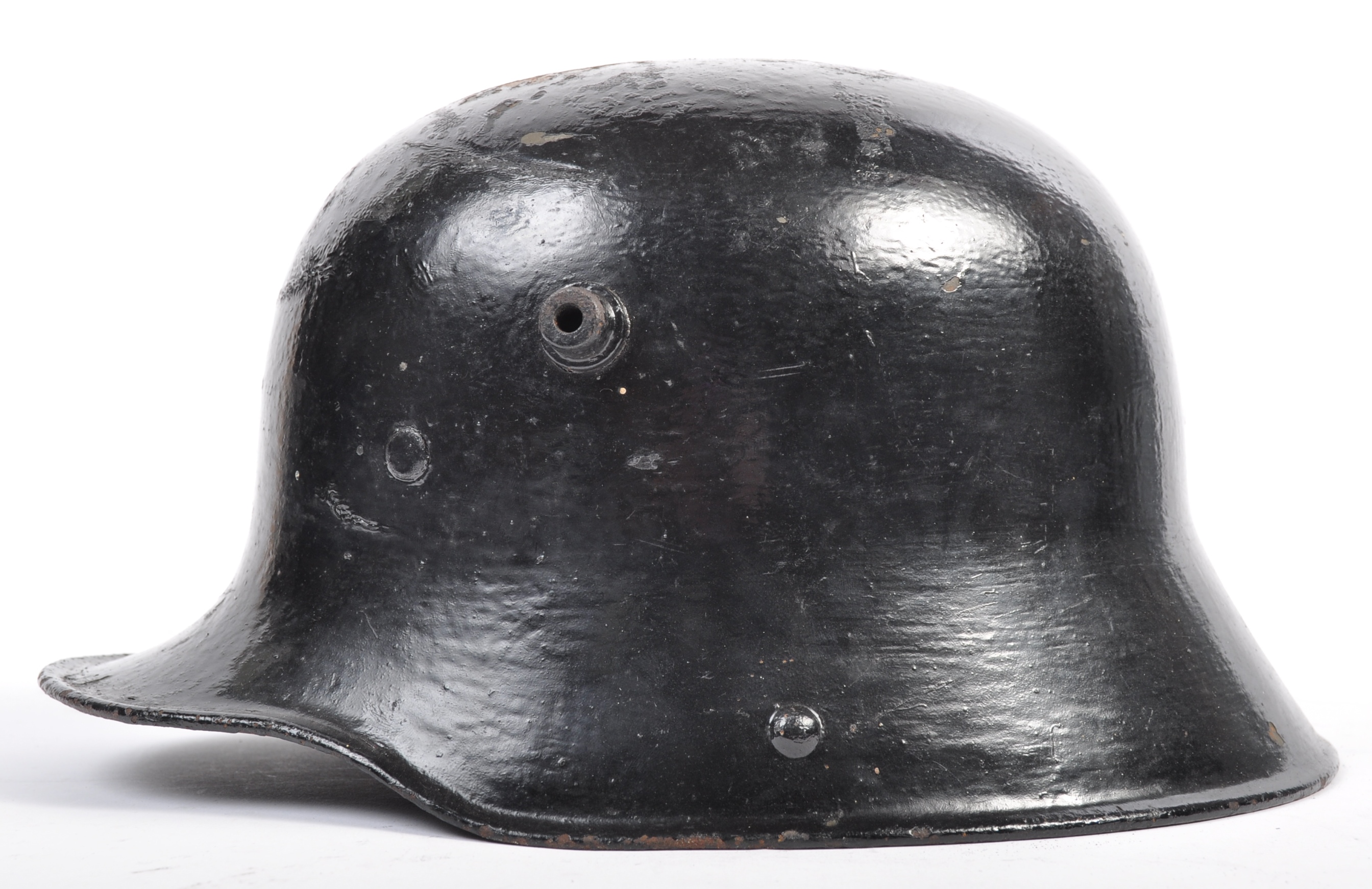 ORIGINAL WWI IMPERIAL GERMAN M16 INFANTRY HELMET - Image 2 of 9