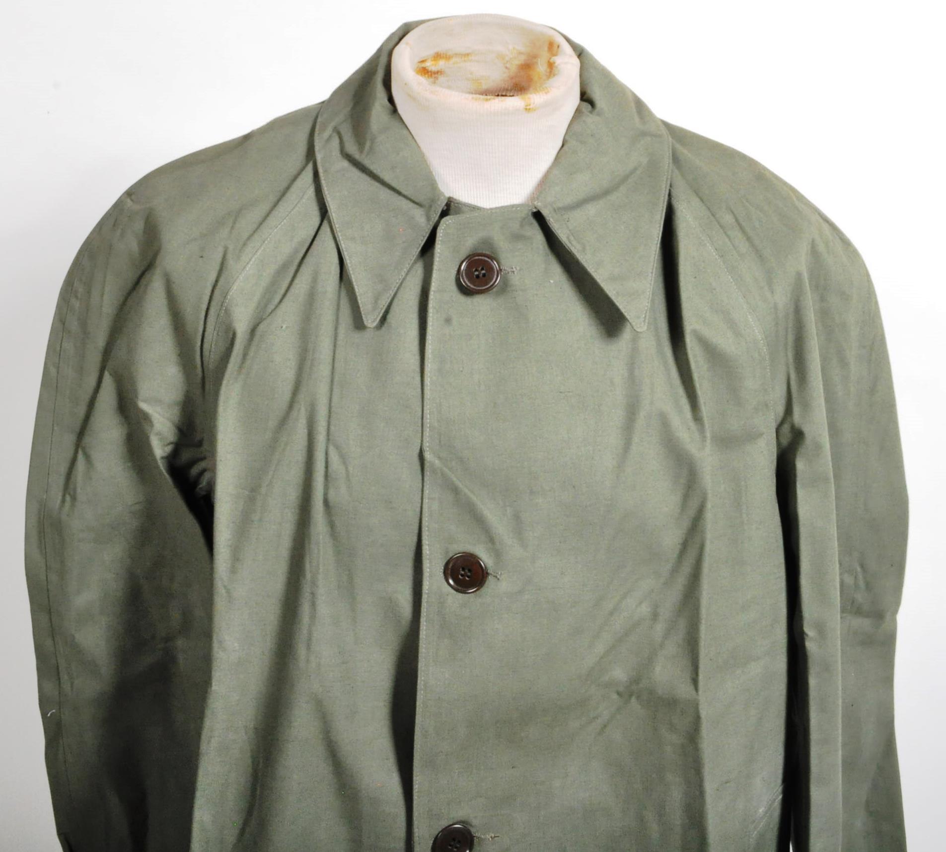 LARGE COLLECTION OF FRENCH MILITARY RAIN COATS - Image 2 of 5