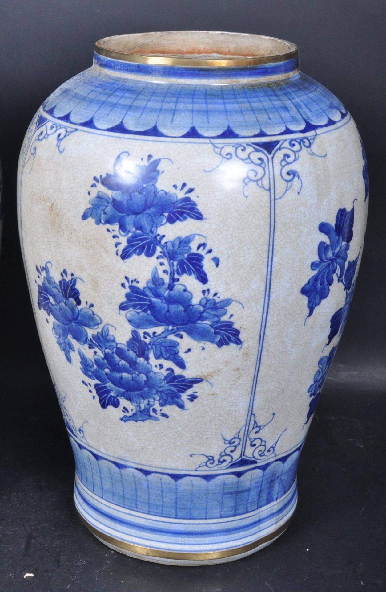 LARGE PAIR OF VINTAGE 20TH CENTURY CHINESE ORIENTAL BLUE AND WHITE VASES - Bild 5 aus 15