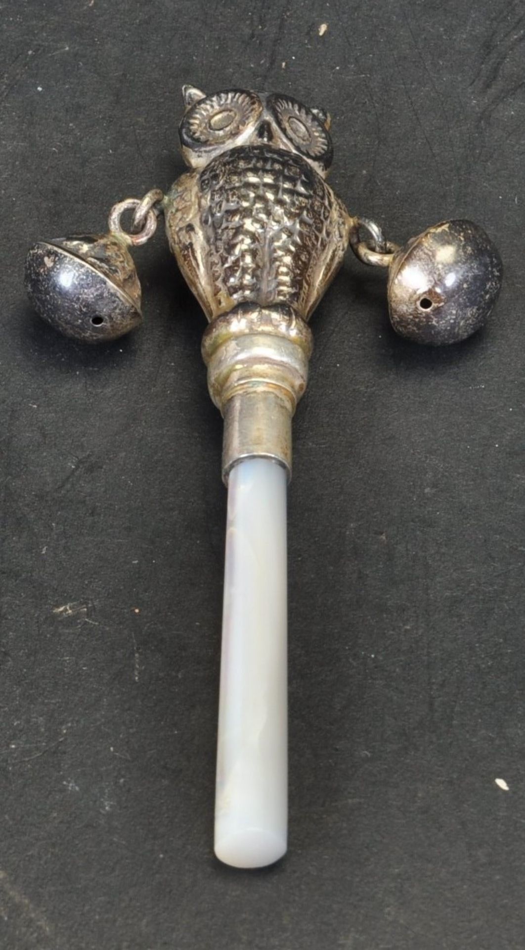 SILVER & MOTHER OF PEARL BABY'S RATTLE - Bild 3 aus 3