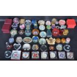 LARGE COLLECTION OF VINTAGE STUDIO ART GLASS PAPERWEIGHTS