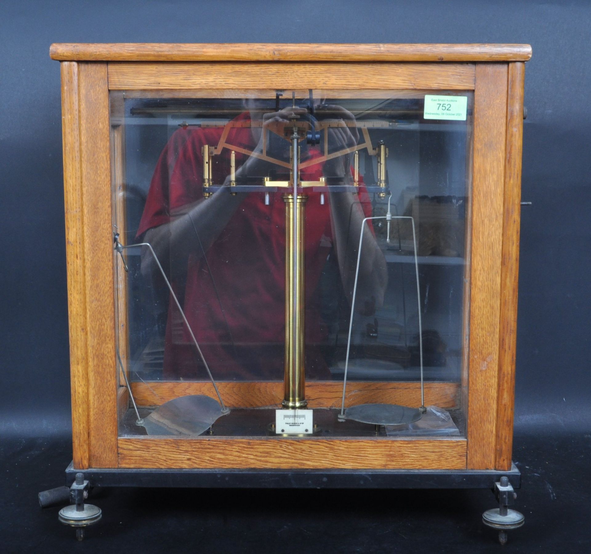 EARLY 20TH CENTURY LABORATORY BALANCE SCALES BY PHILIP HARRIS AND CO LTD