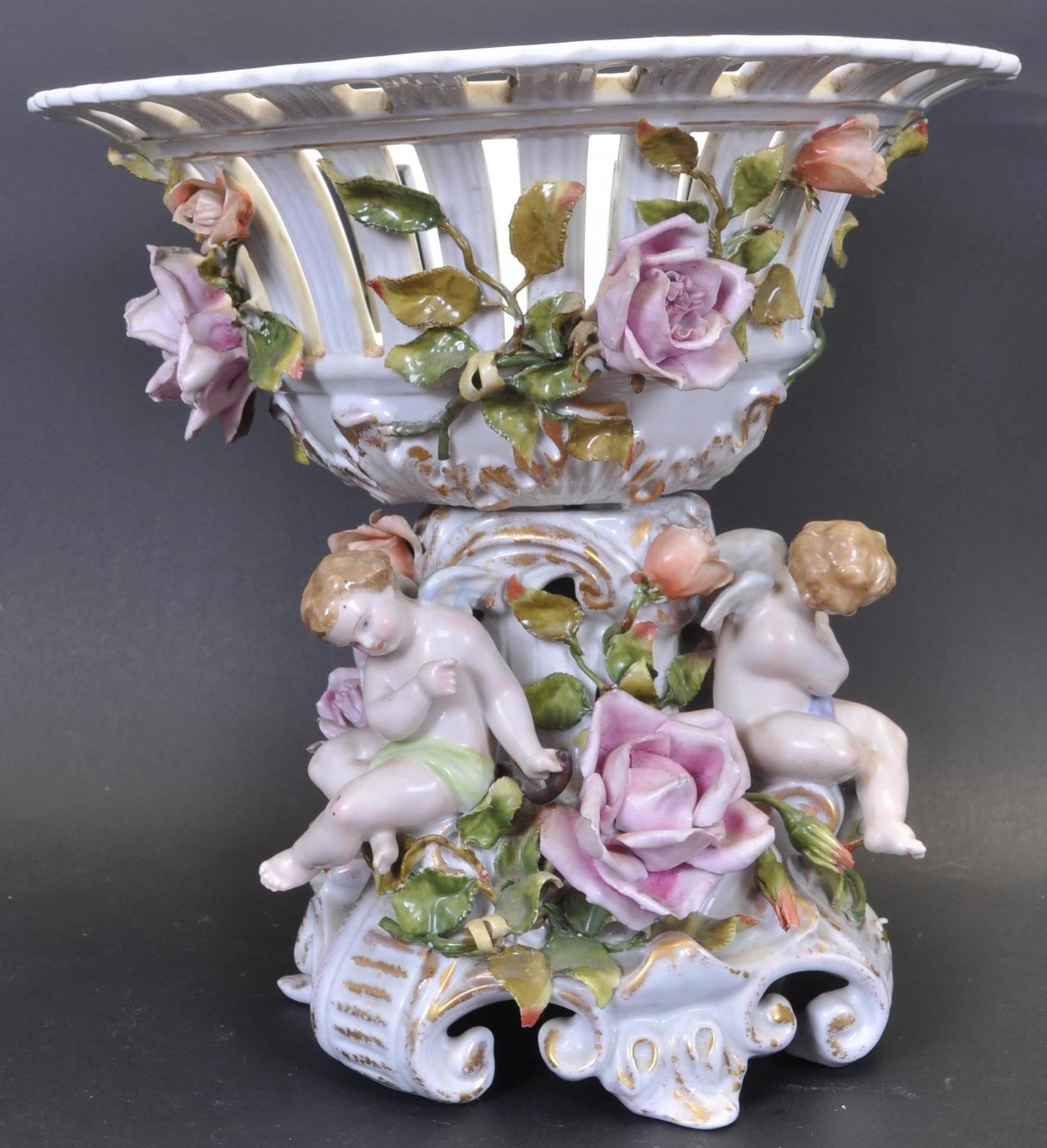 1910’S VAN SCHIERHOLZ PORCELAIN CENTRE PIECE - Image 2 of 6