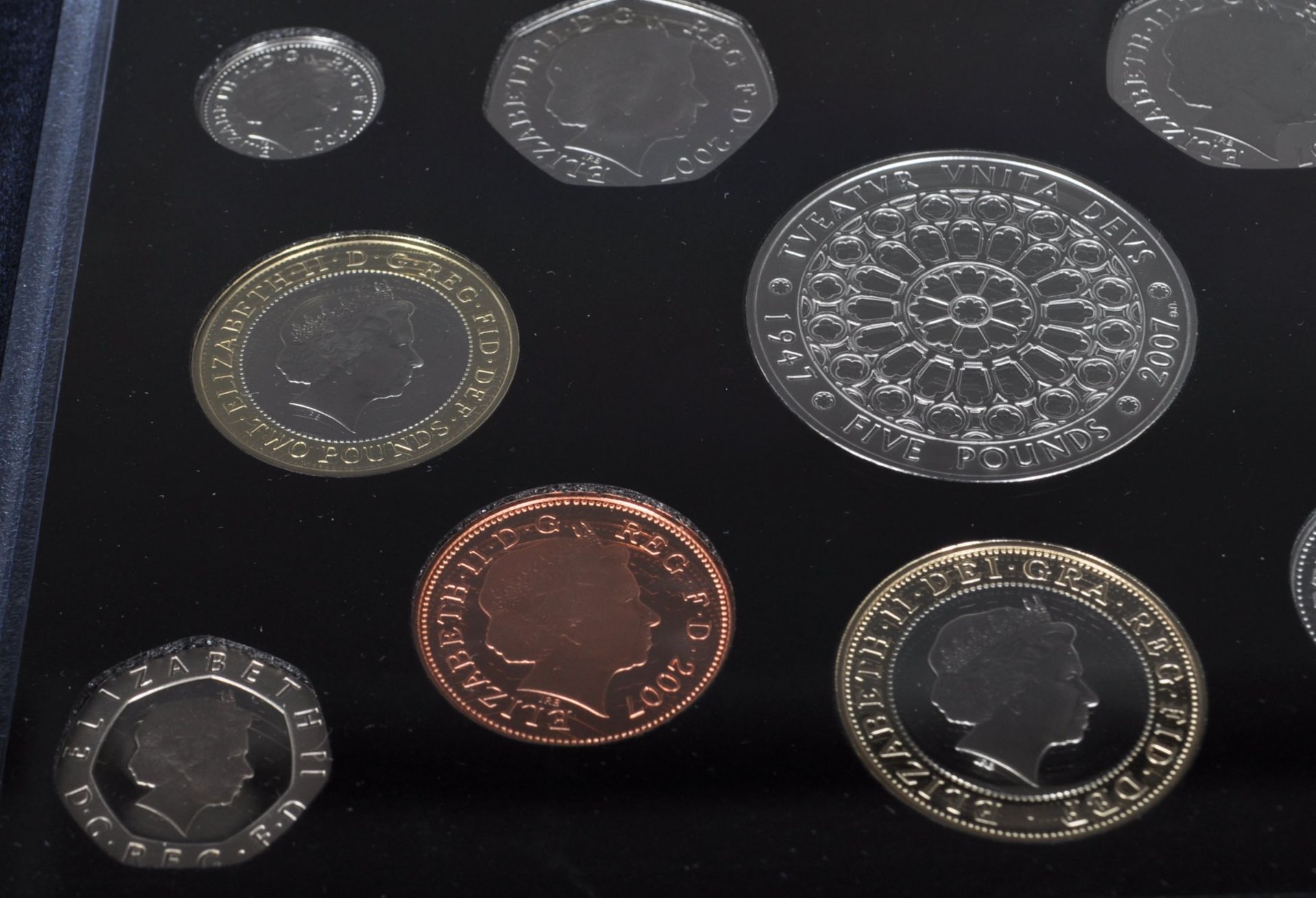 COLLECTION OF PROOF ROYAL MINT COINS SETS - Bild 6 aus 10