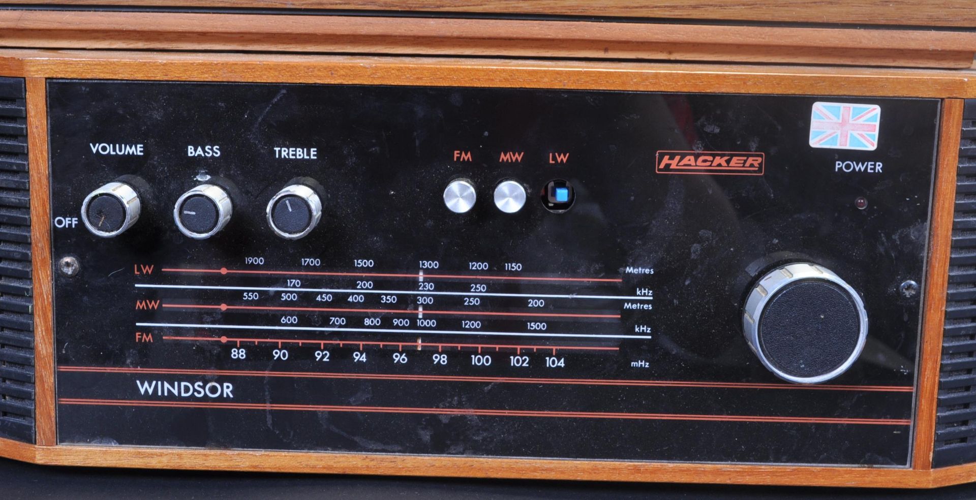 TWO MID 20TH CENTURY TEAK WOOD CASE RADIO RECEIVERS - Bild 3 aus 6