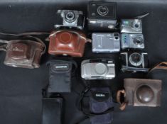 COLLECTION OF VINTAGE 20TH CENTURY CAMERAS