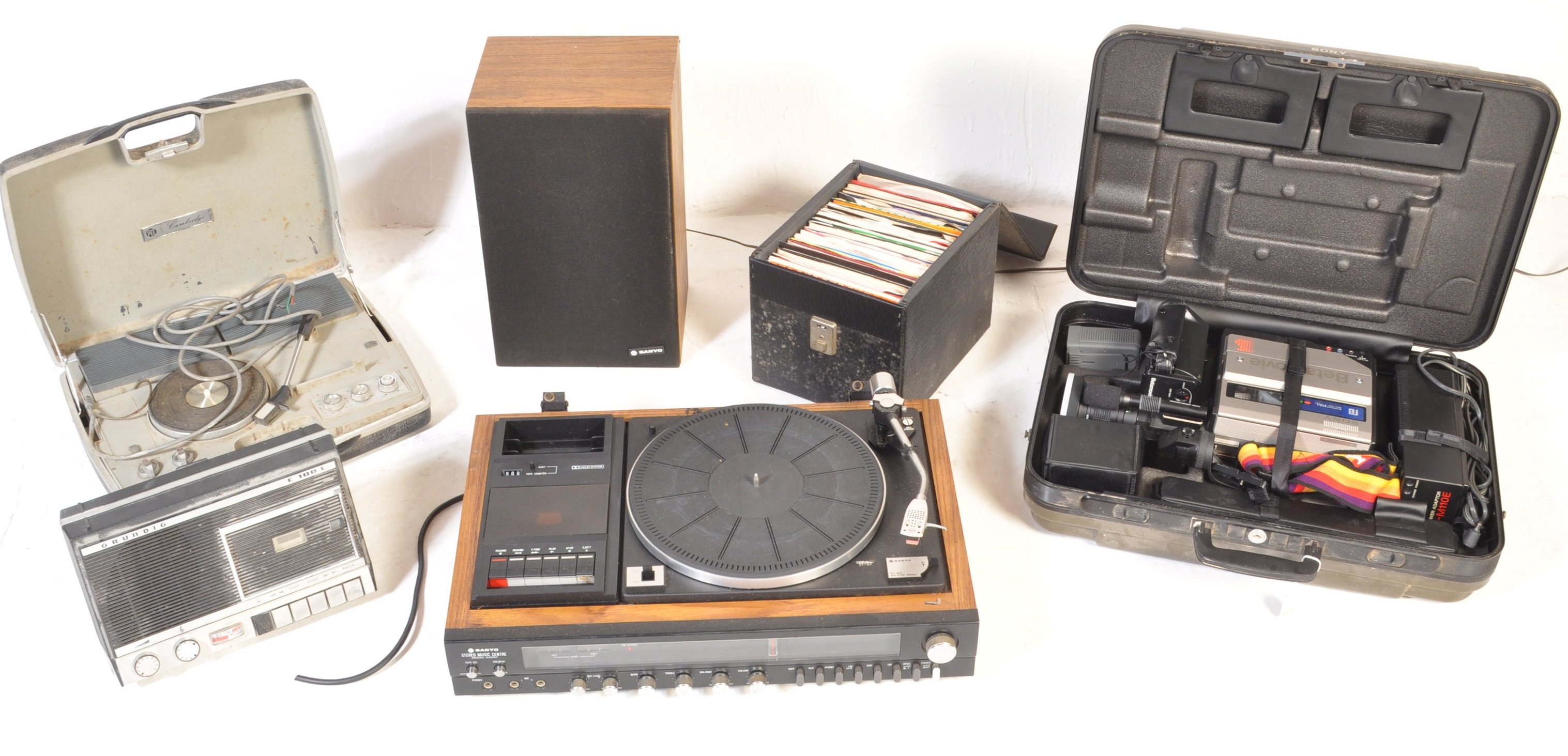 GROUP OF 20TH CENTURY HI-FI AND AUDIO AND VIDEO EQUIPMENT - Image 3 of 15