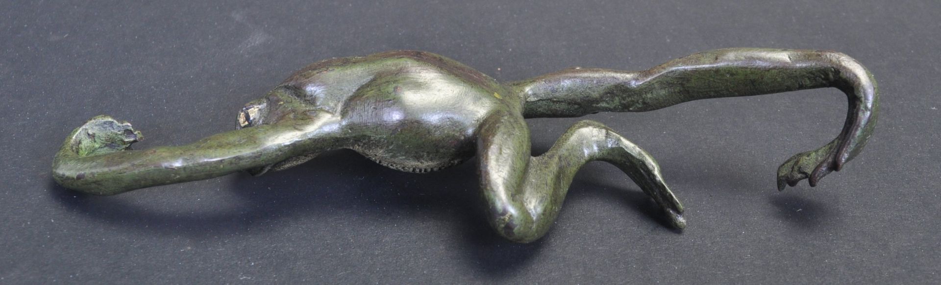 COLD PAINTED BRONZE FROG HOOK - Image 2 of 6