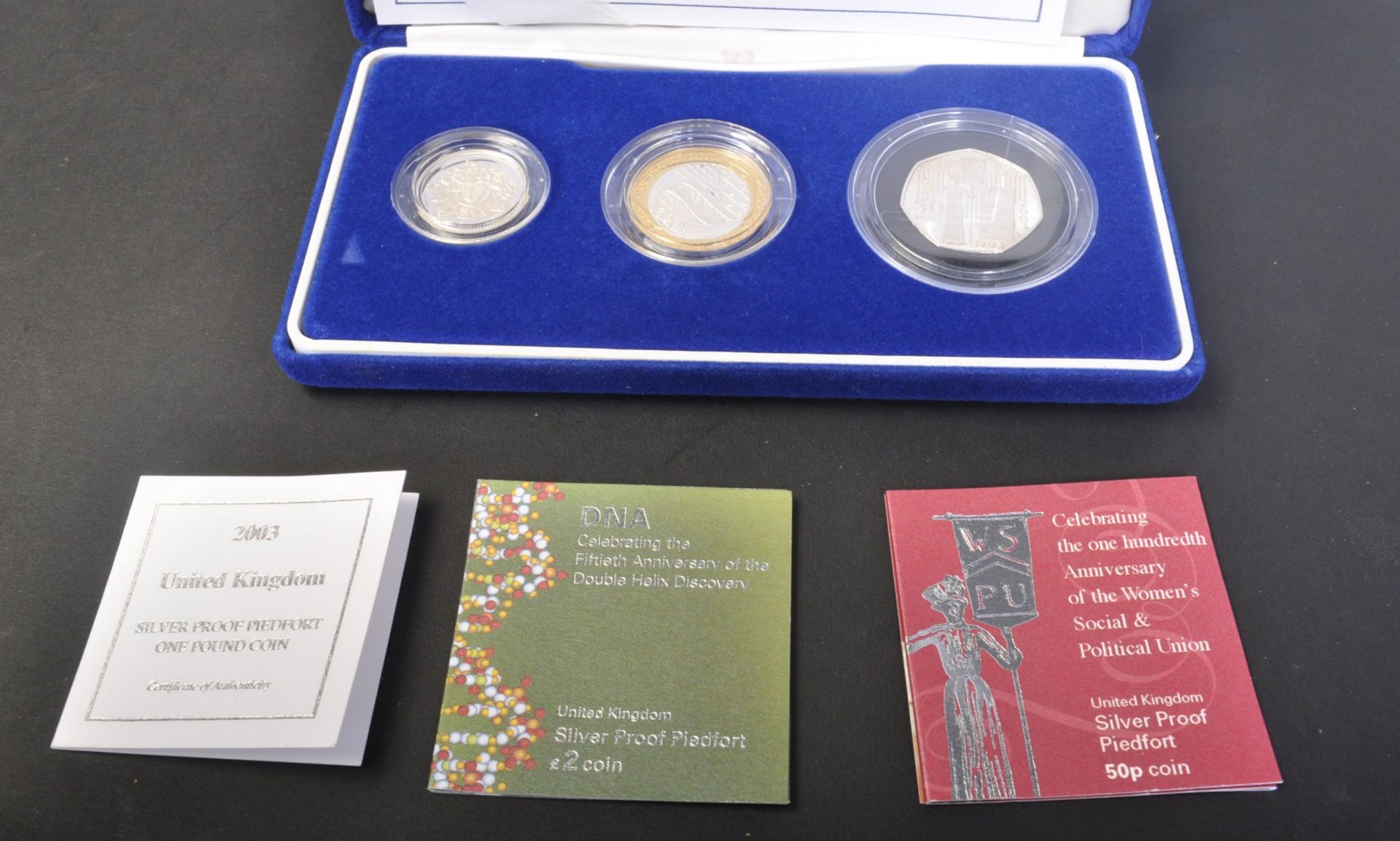 COLLECTION OF TWO SILVER SILVER PROOF COIN SETS - Bild 5 aus 6