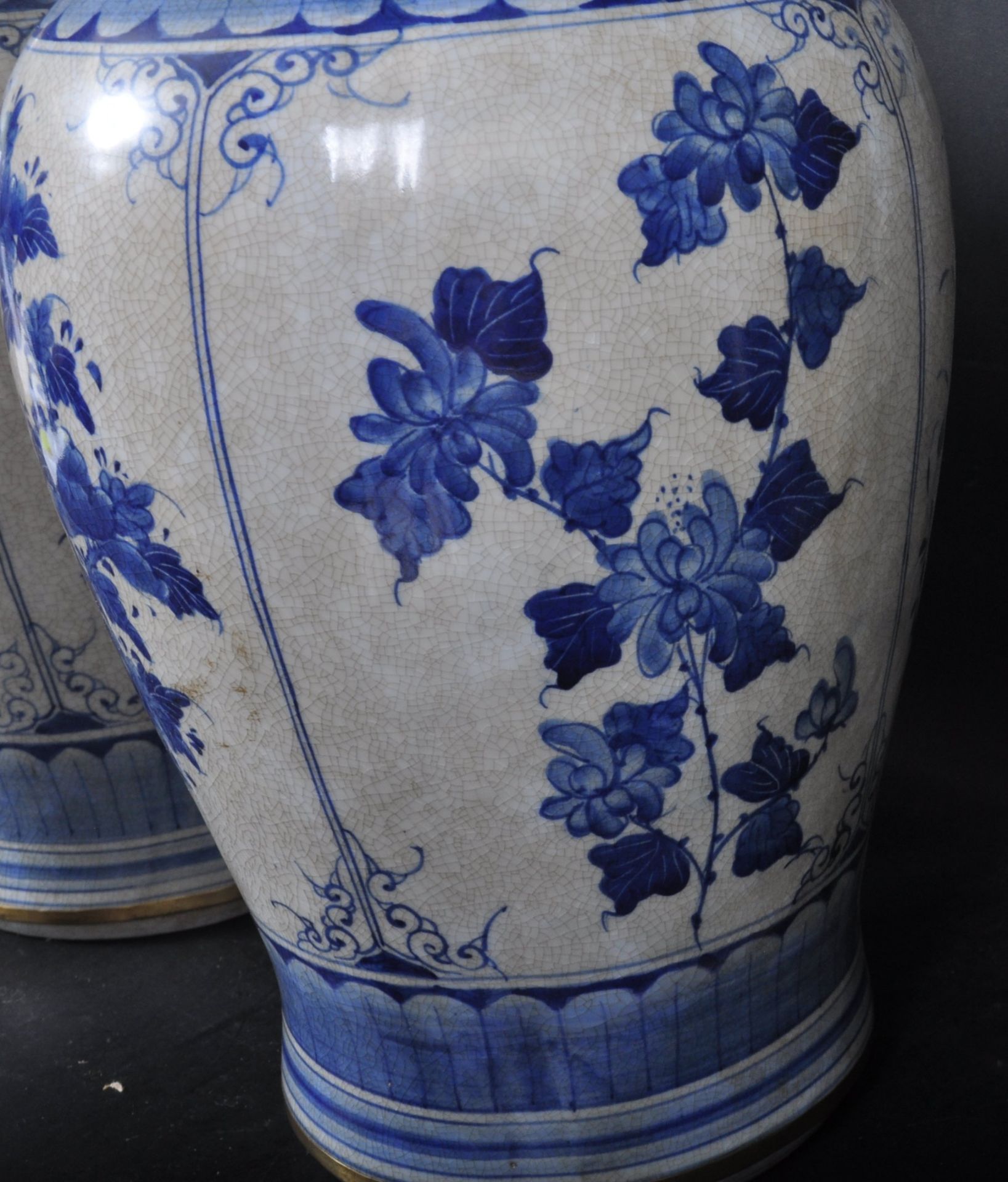 LARGE PAIR OF VINTAGE 20TH CENTURY CHINESE ORIENTAL BLUE AND WHITE VASES - Bild 6 aus 15