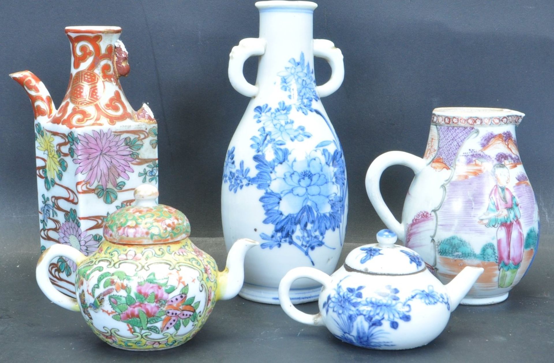 19TH CENTURY & LATER CHINESE CERAMICS