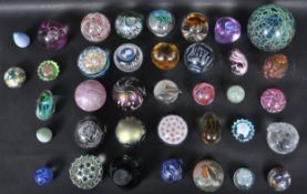 LARGE COLLECTION OF VINTAGE STUDIO ART GLASS PAPERWEIGHTS