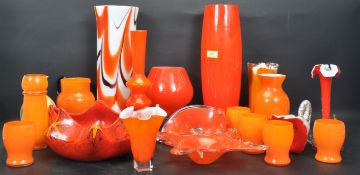 LARGE COLLECTION OF VINTAGE RETRO ORANGE STUDIO ART GLASS