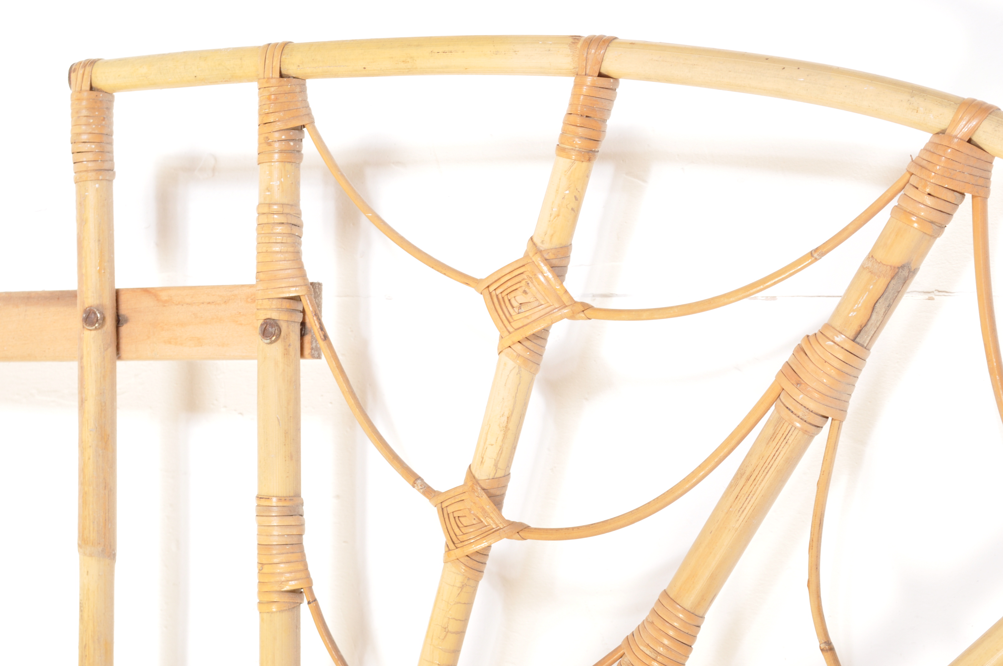 A mid-century retro bamboo headboard. The headboard of bamboo and rattan weave construction being of - Image 4 of 6