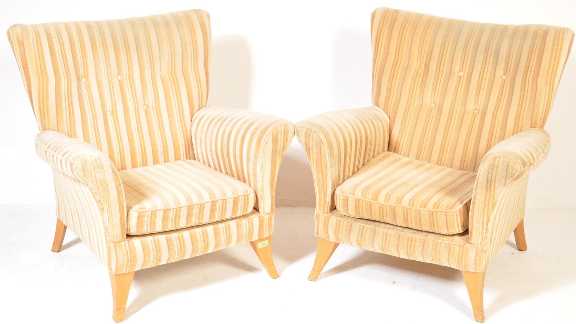 PAIR OF VINTAGE PARKER KNOLL WING BACK ARMCHAIRS - Bild 2 aus 6