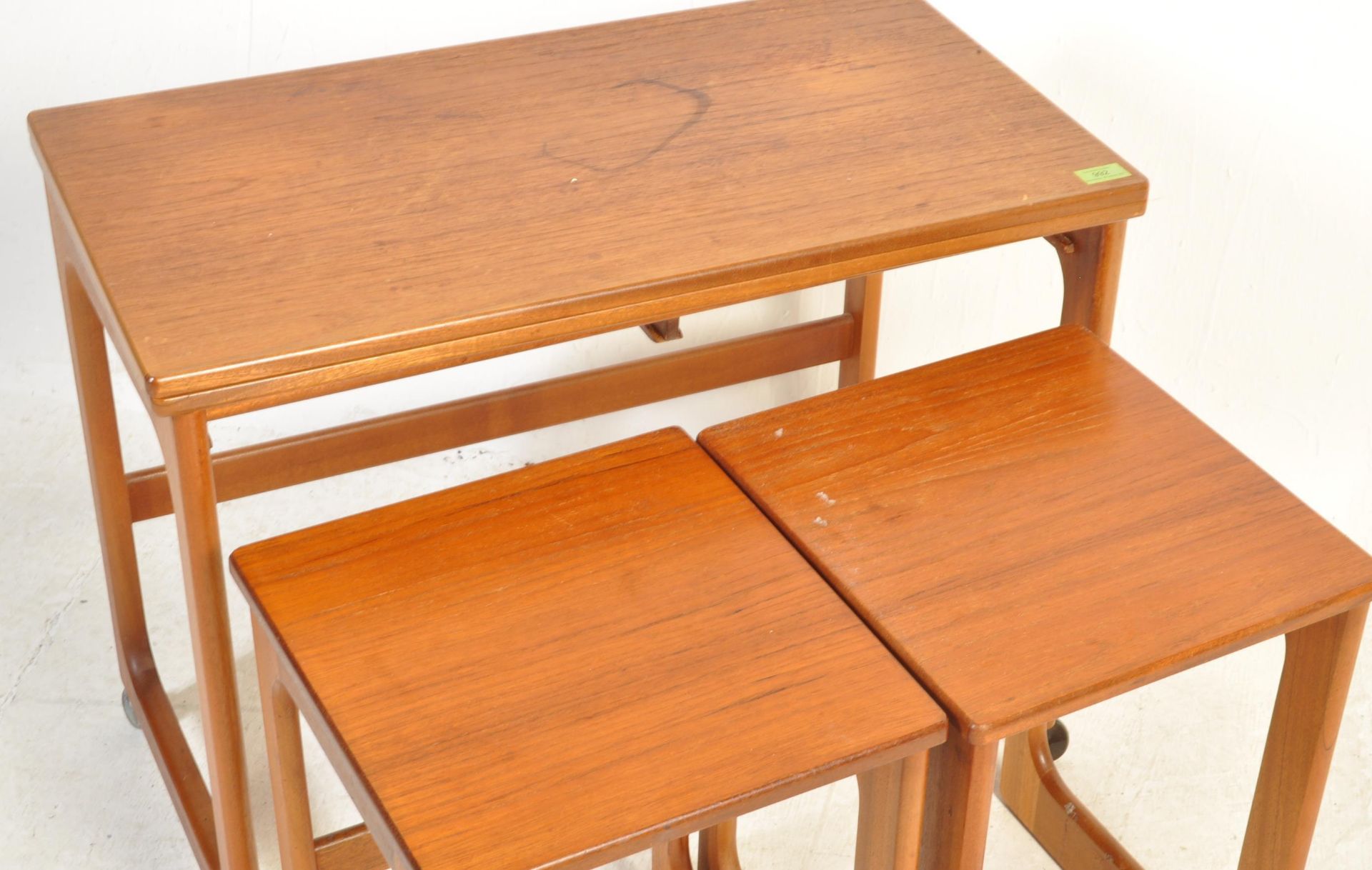 MID 20TH CENTURY TEAK WOOD NEST OF TABLES BY MCINTOSH - Bild 4 aus 4