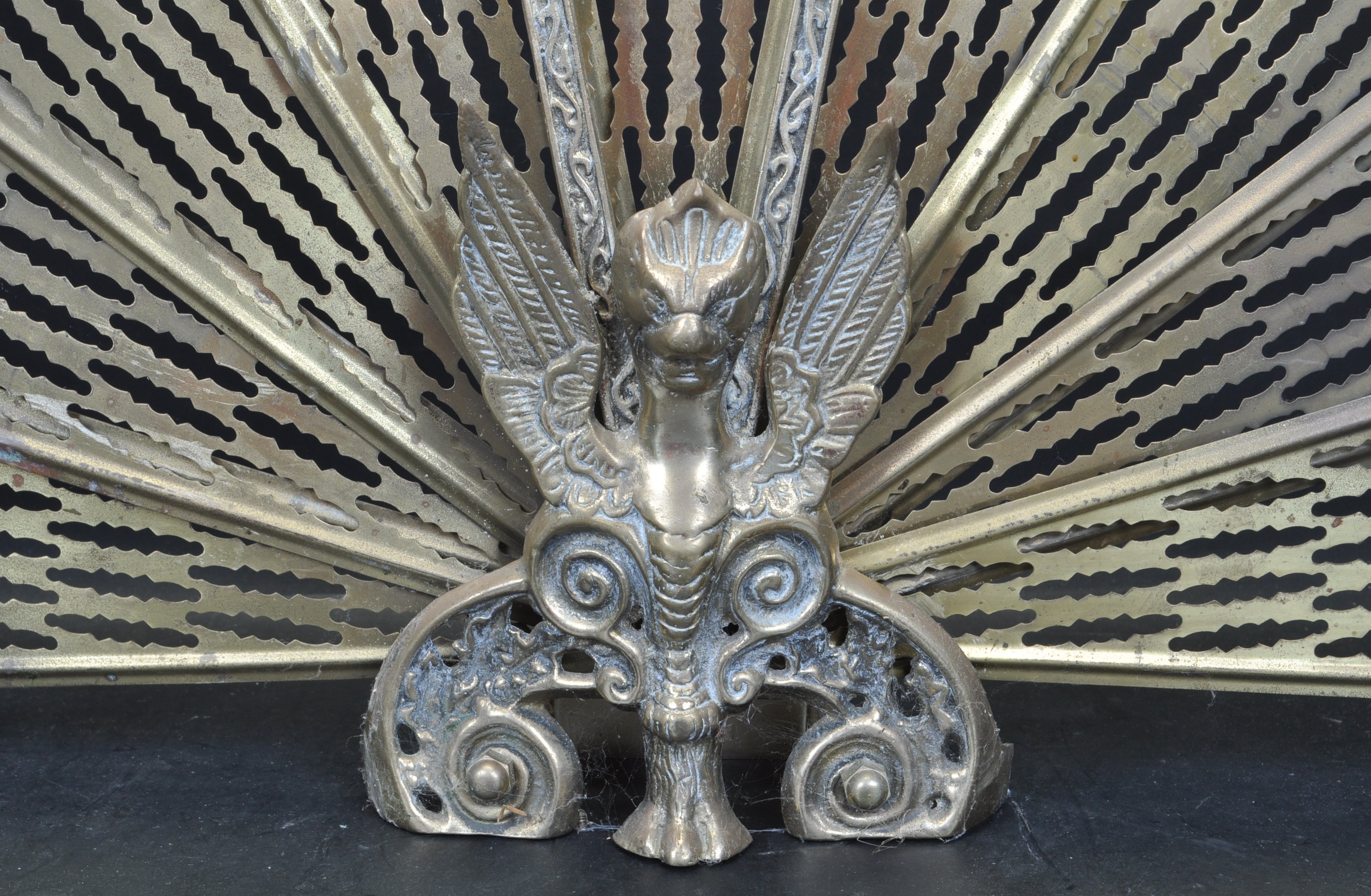 20TH CENTURY BRASS PEACOCK FIRE SCREEN - Image 2 of 7