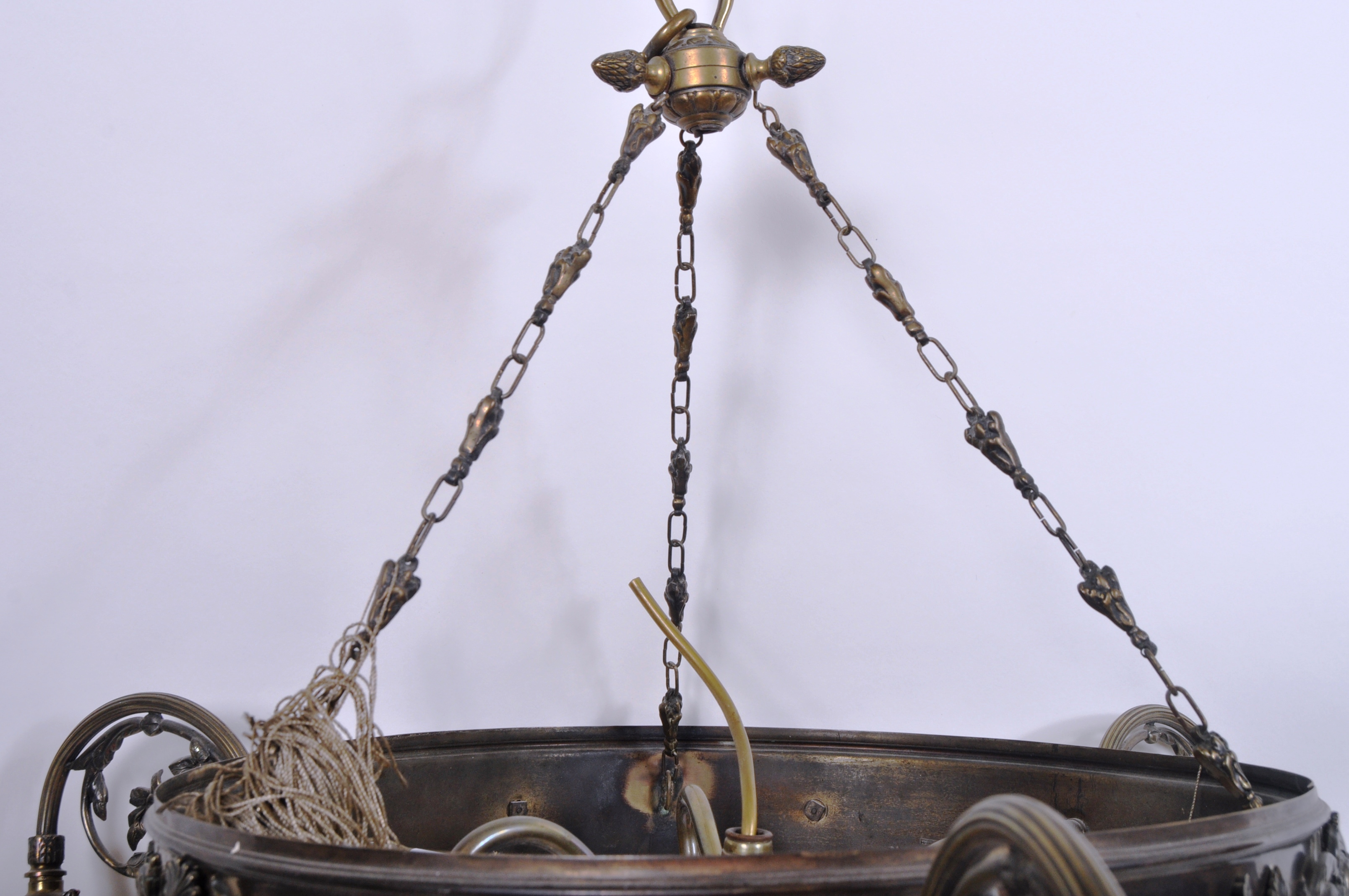 MID 20TH CENTURY BRASS NEOCLASSICAL CHANDELIER - Image 7 of 7