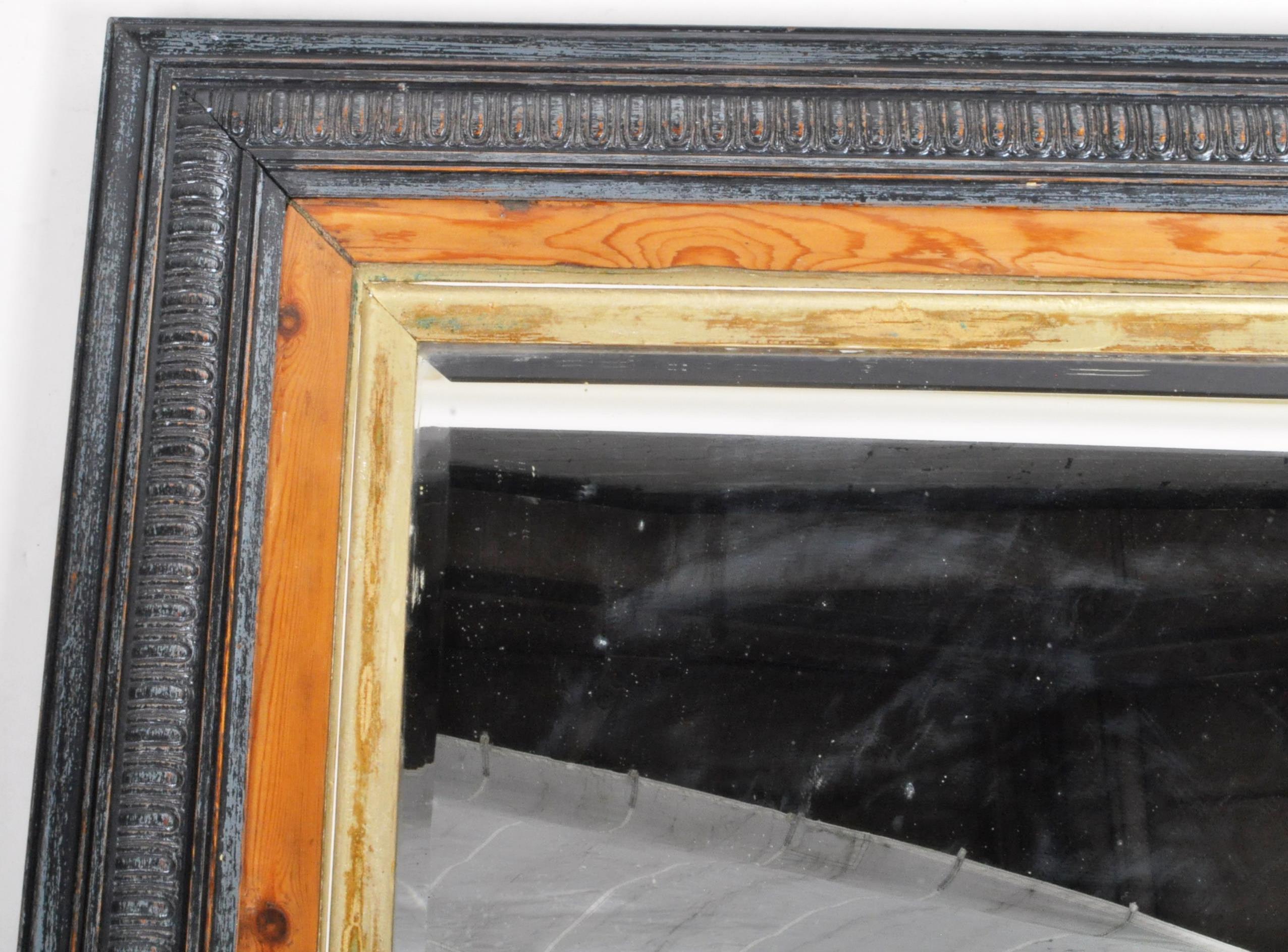 LARGE 20TH CENTURY CARVED FRAME MIRROR WITH ETCHED DECORATION - Image 2 of 5