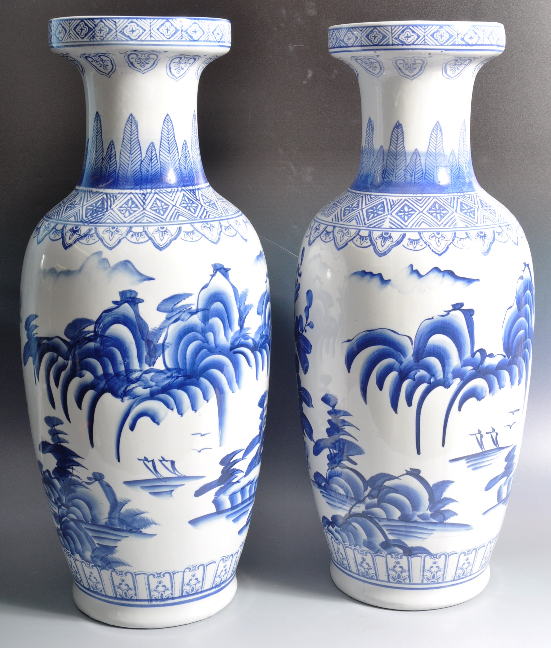 PAIR OF 20TH CENTURY DECORATIVE CHINESE VASES - Image 7 of 10