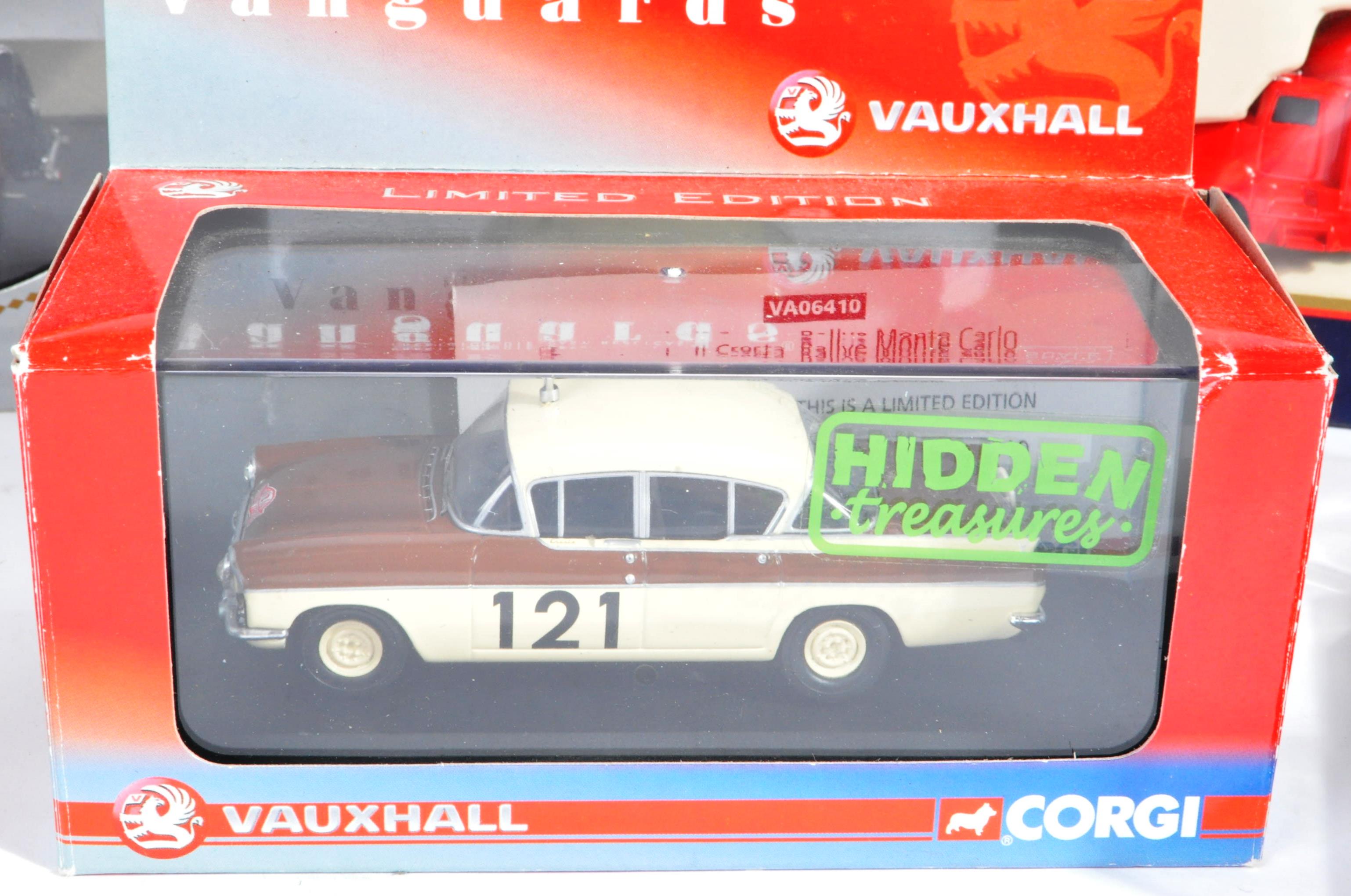 LARGE COLLECTION OF ASSORTED DIECAST MODEL CARS - Image 6 of 6