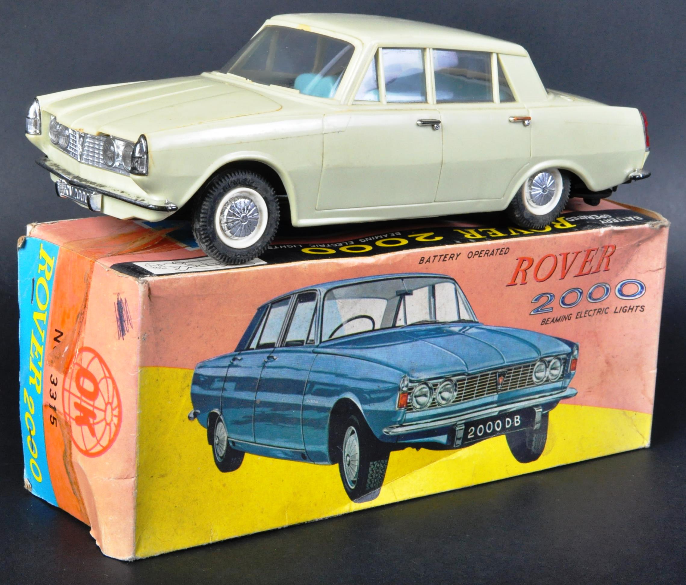 MADE IN HONG KONG ' OKAY TOYS ' BATTERY OPERATED ROVER 2000 CAR