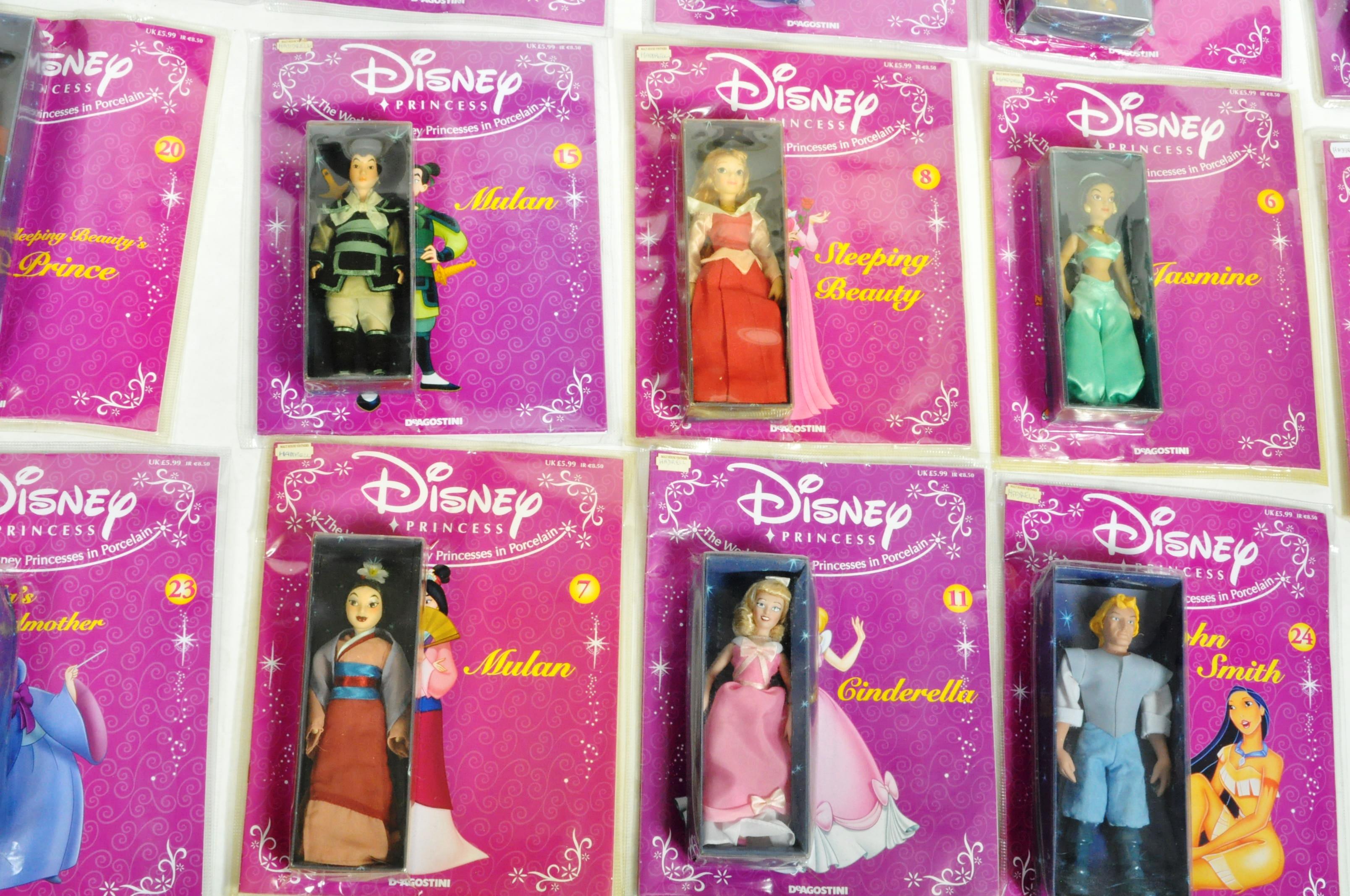 COLLECTION OF X25 DEAGOSTINI DISNEY PRINCESS PORCELAIN DOLLS - Image 6 of 7