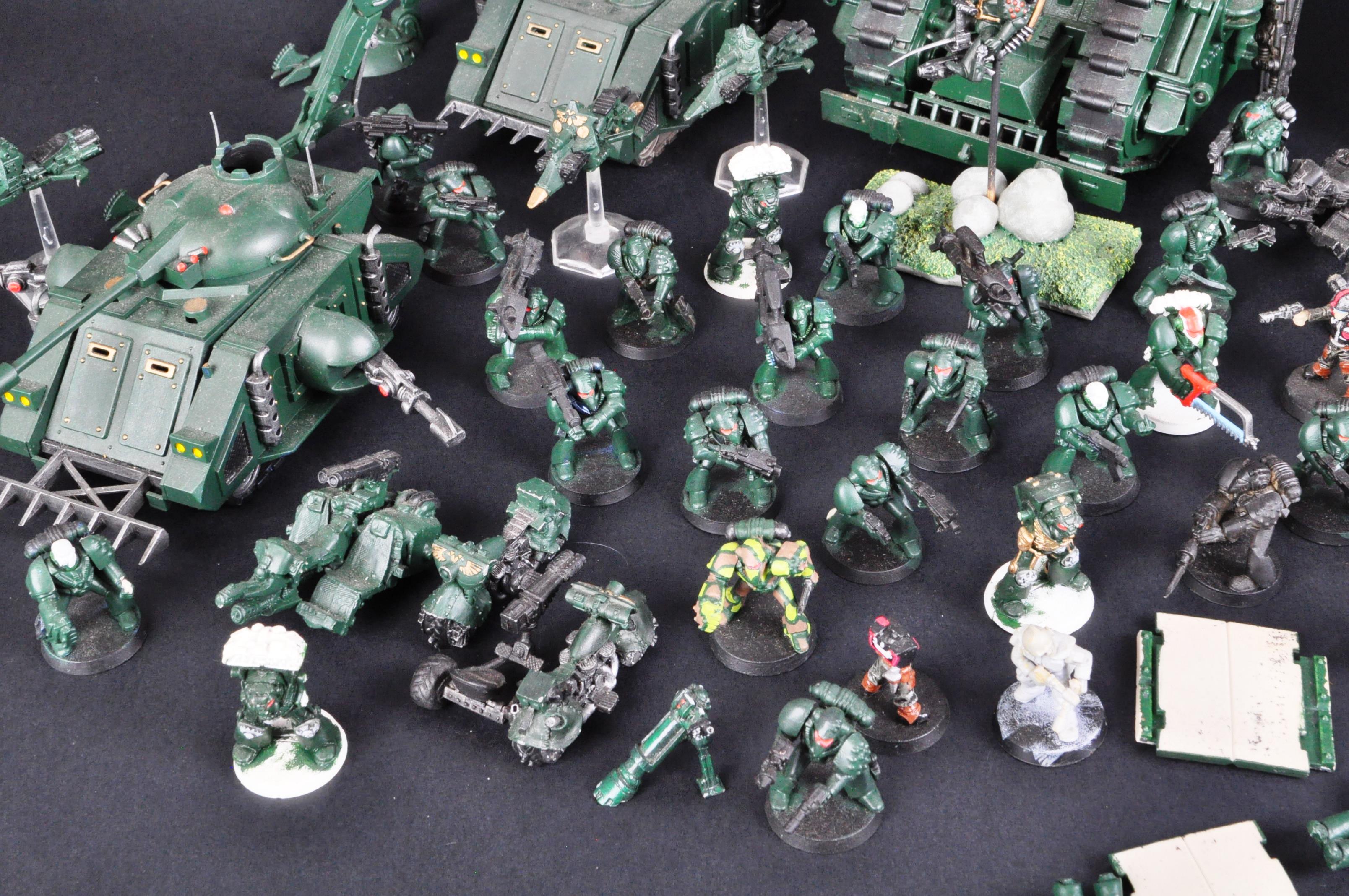 COLLECTION OF ASSORTED WARHAMMER VINTAGE 40K FIGURES - Image 3 of 6