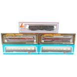 COLLECTION OF X5 BOXED 00 GAUGE MODEL RAILWAY CARRIAGES