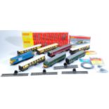 COLLECTION OF ASSORTED 00 GAUGE MODEL RAILWAY ITEMS