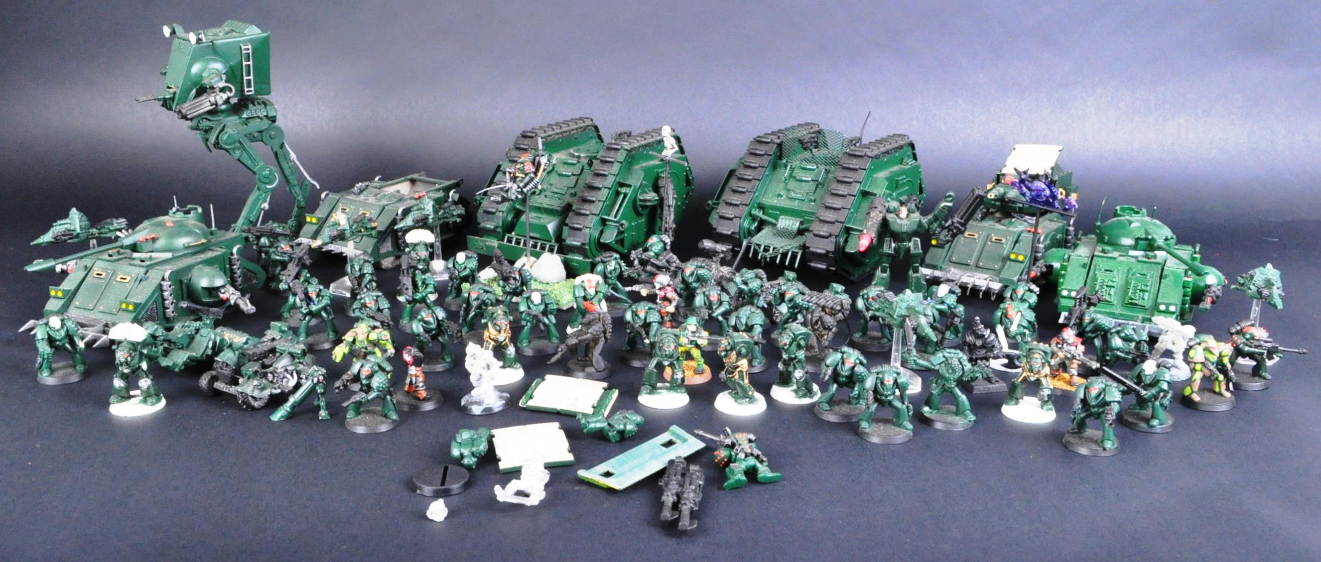 COLLECTION OF ASSORTED WARHAMMER VINTAGE 40K FIGURES - Image 2 of 6