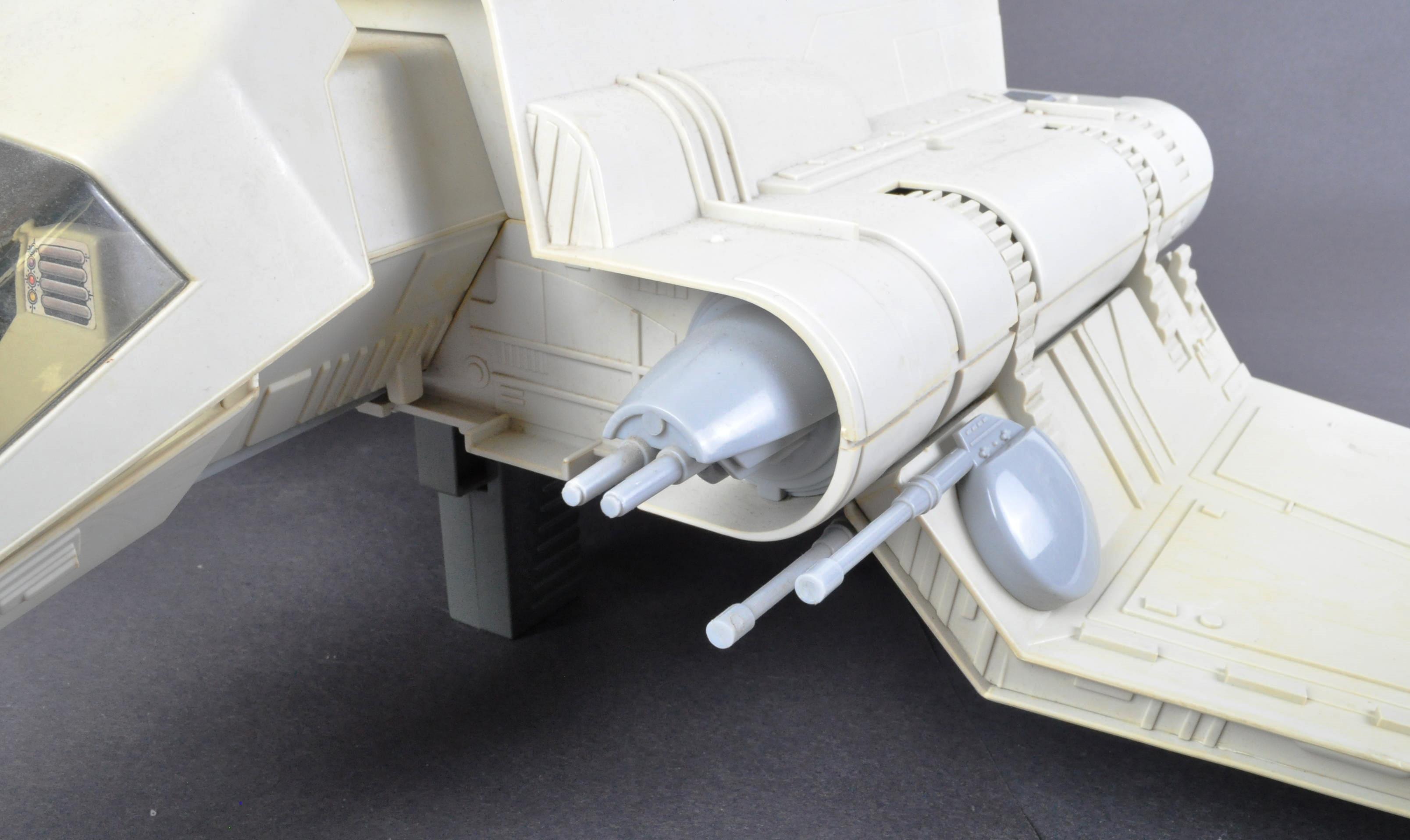 STAR WARS - SCARCE KENNER / PALITOY IMPERIAL SHUTTLE - Image 3 of 4