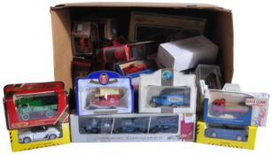 LARGE COLLECTION OF ASSORTED DIECAST MODEL VEHICLES