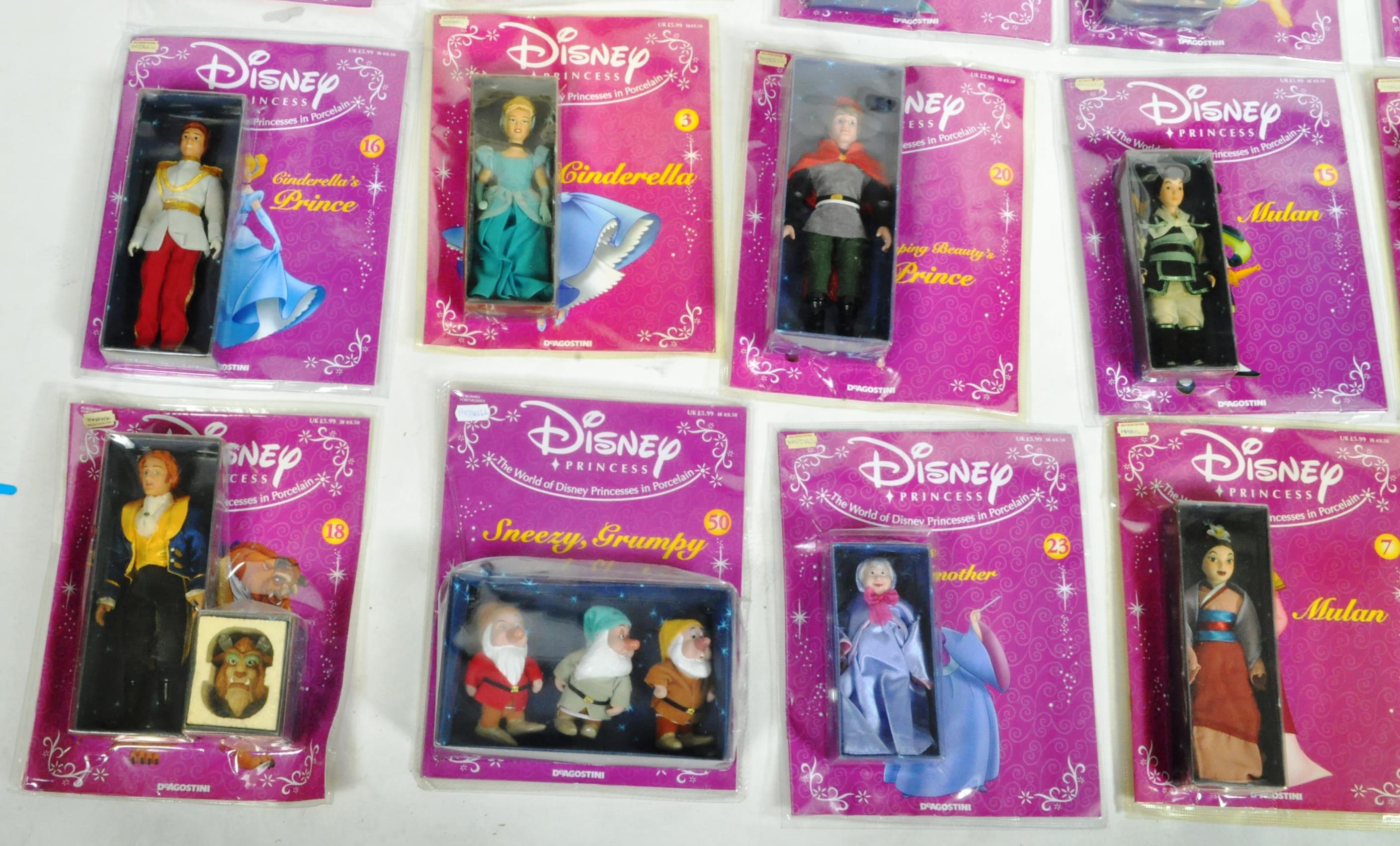 COLLECTION OF X25 DEAGOSTINI DISNEY PRINCESS PORCELAIN DOLLS - Image 7 of 7