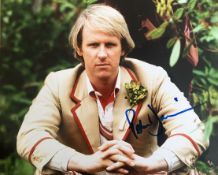 DOCTOR WHO - PETER DAVISON (5TH DOCTOR) - SIGNED 8X10" PHOTOGRAPH
