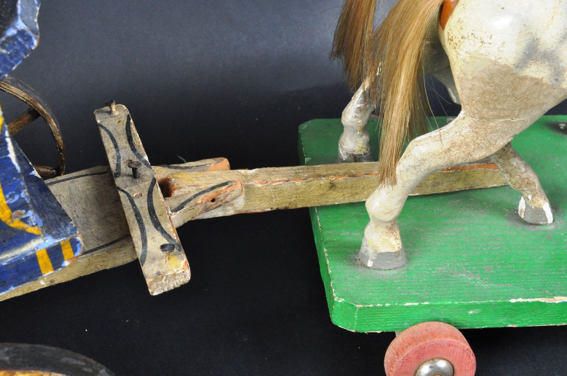 19TH CENTURY HAND MADE WOODEN PULL ALONG HORSE & CART - Image 5 of 5