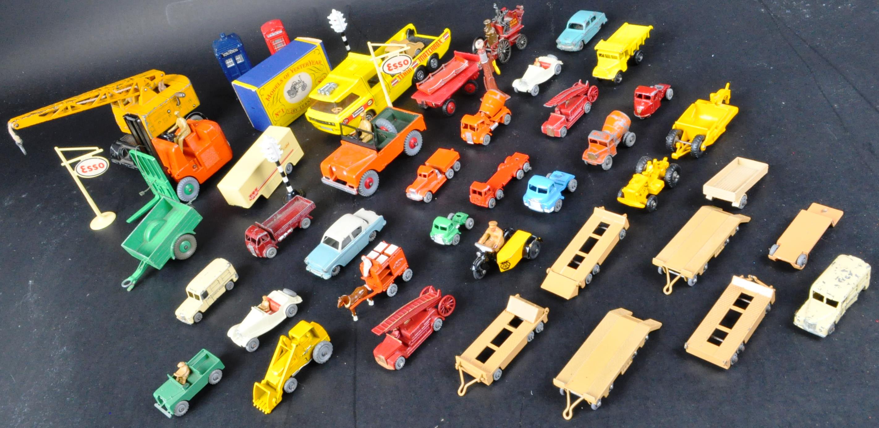 LARGE COLLECTION OF VINTAGE LESNEY & DINKY TOYS DIECAST