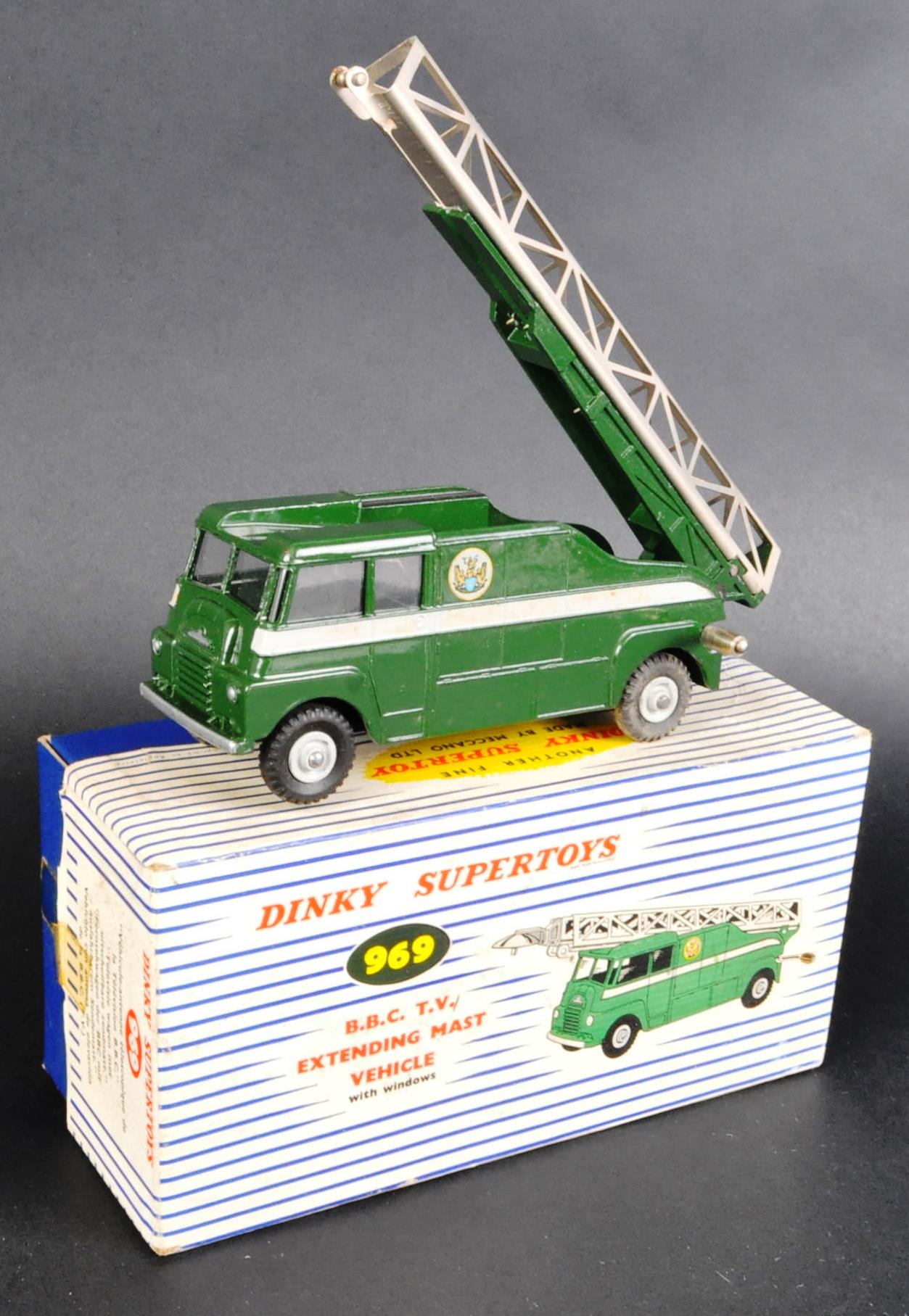 DINKY SUPERTOYS - ORIGINAL VINTAGE 969 BBC TV VEHICLE BOXED