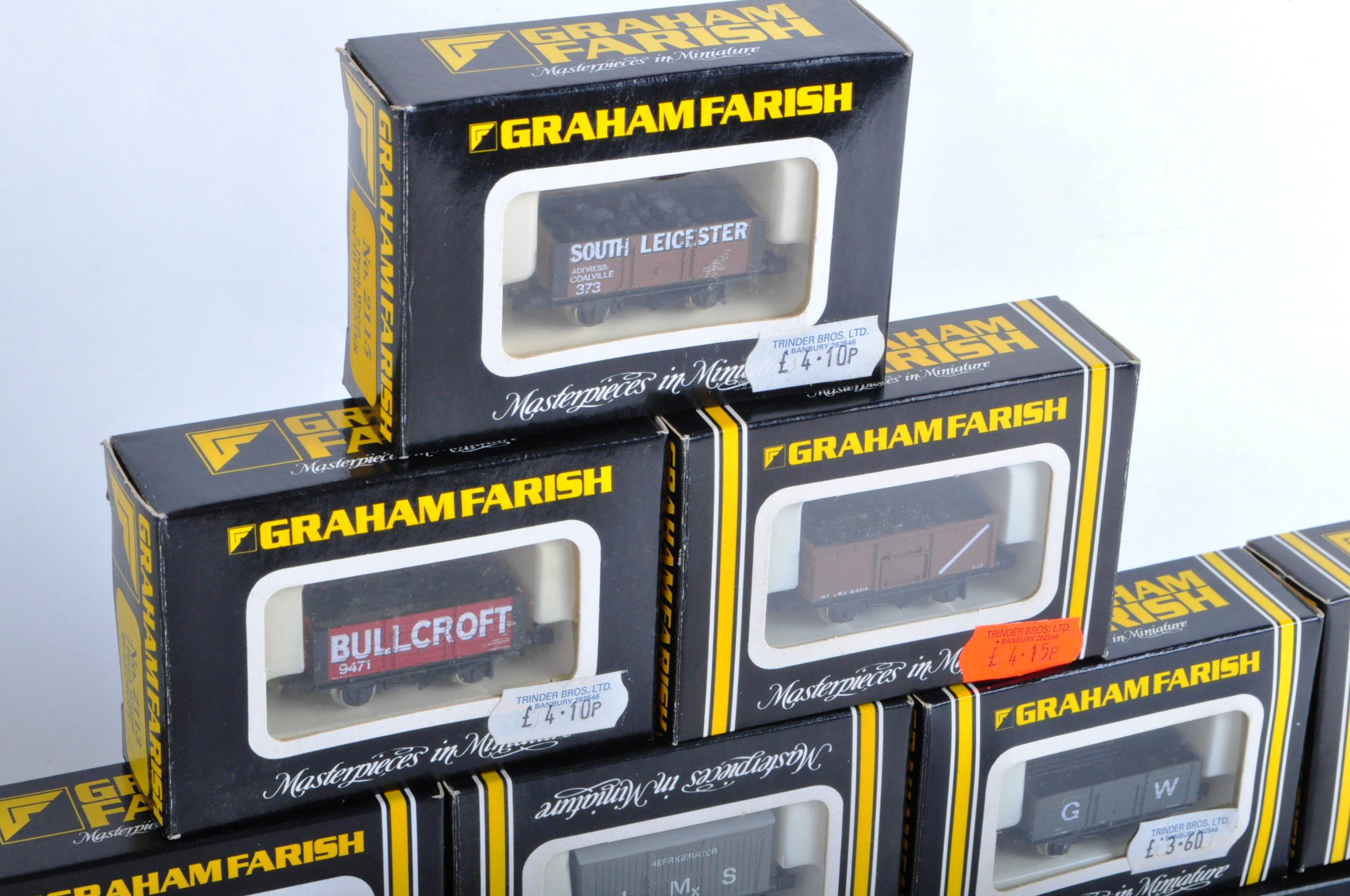 COLLECTION OF GRAHAM FARISH N GAUGE MODEL RAILWAY ROLLING STOCK - Image 4 of 5