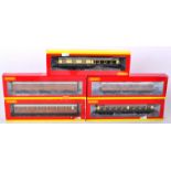 COLLECTION OF X5 HORNBY 00 GAUGE MODEL RAILWAY CARRIAGES