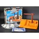 STAR WARS - SCARCE VINTAGE KENNER DROID FACTORY PLAYSET