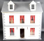 CHARMING VINTAGE HAND MADE WOODEN DOLLS HOUSE