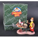 CAMBERWICK GREEN – ROBERT HARROP – FIGURINE / STATUE