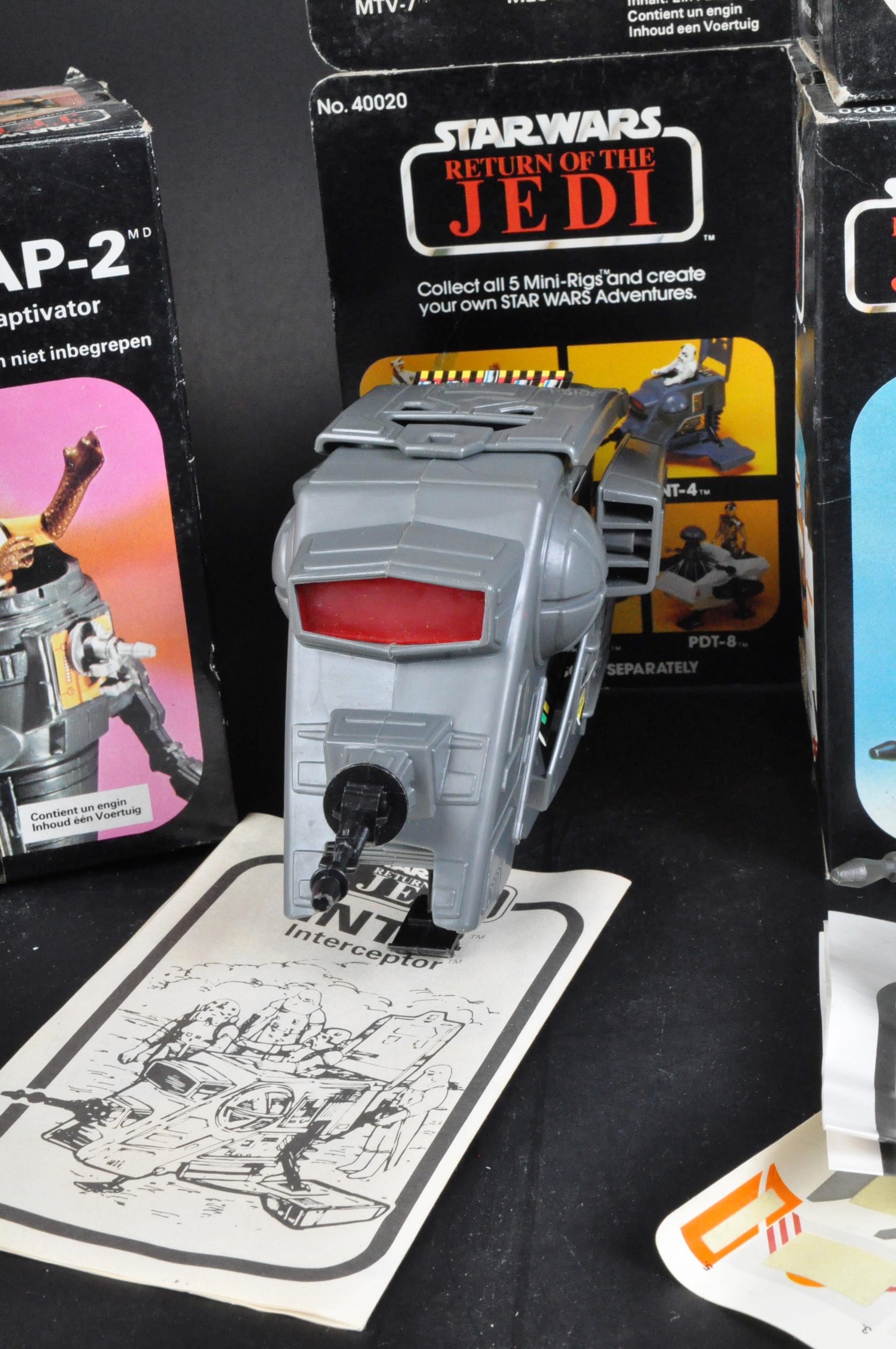 STAR WARS - COLLECTION OF VINTAGE KENNER / PALITOY MINIRIGS - Image 3 of 5